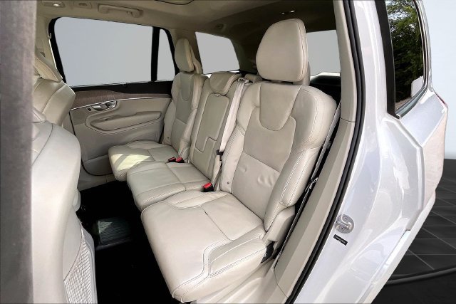Certified 2024 Volvo XC90 T8 Ultimate w/ Protection Package Premier AWD/4WD image 29