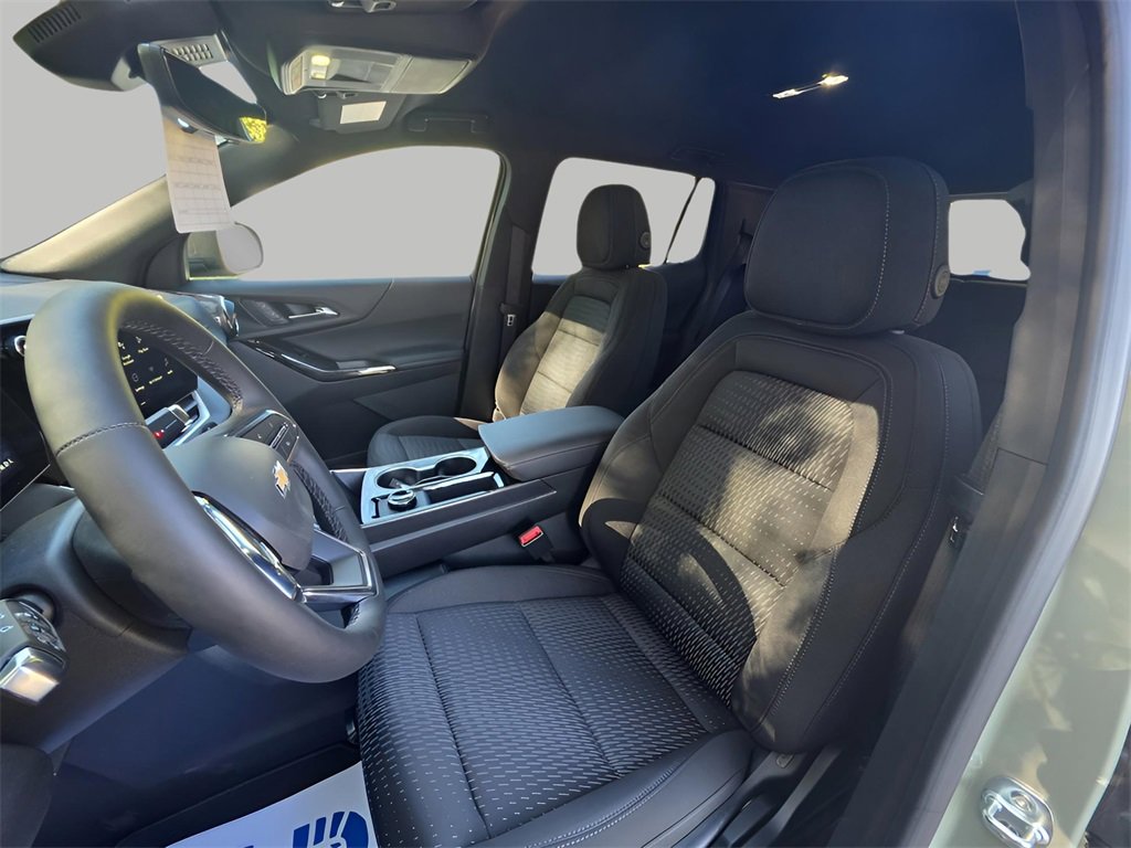 New 2026 Chevrolet Equinox LT w/ Safety and Technology Package image 16