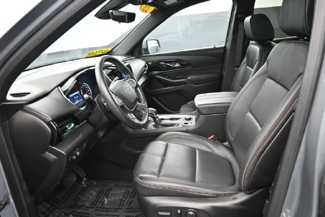 Used 2023 Chevrolet Traverse RS w/ LPO, Floor Liner Package AWD/4WD image 15