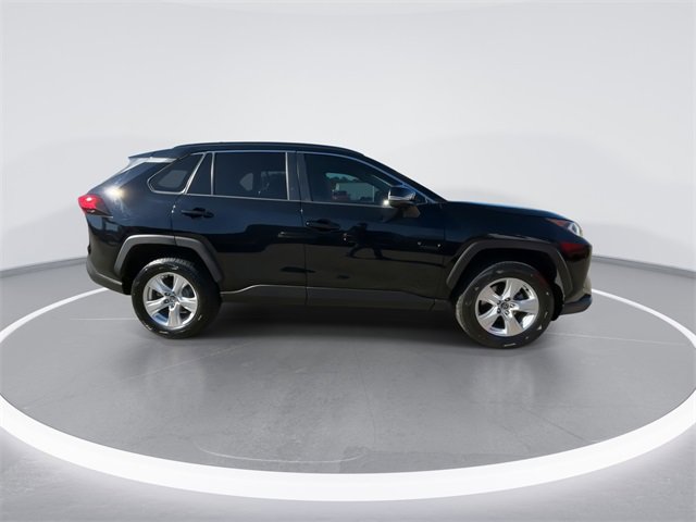 Used 2021 Toyota RAV4 XLE image 9