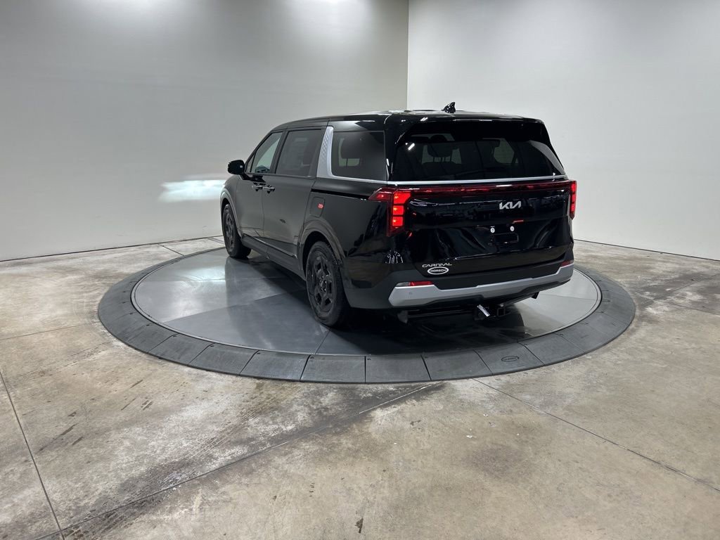 New 2026 Kia Carnival LXS image 7