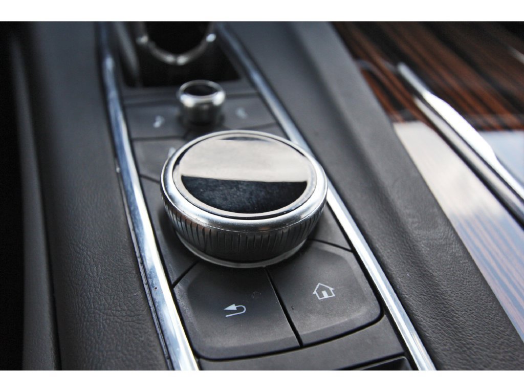 Certified 2024 Cadillac Escalade Premium Luxury AWD/4WD image 27