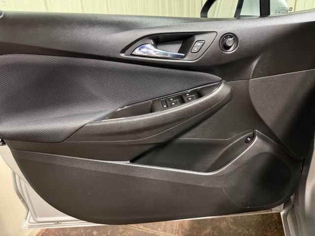 Used 2018 Chevrolet Cruze LT w/ LT Fleet Convenience Package FWD image 12
