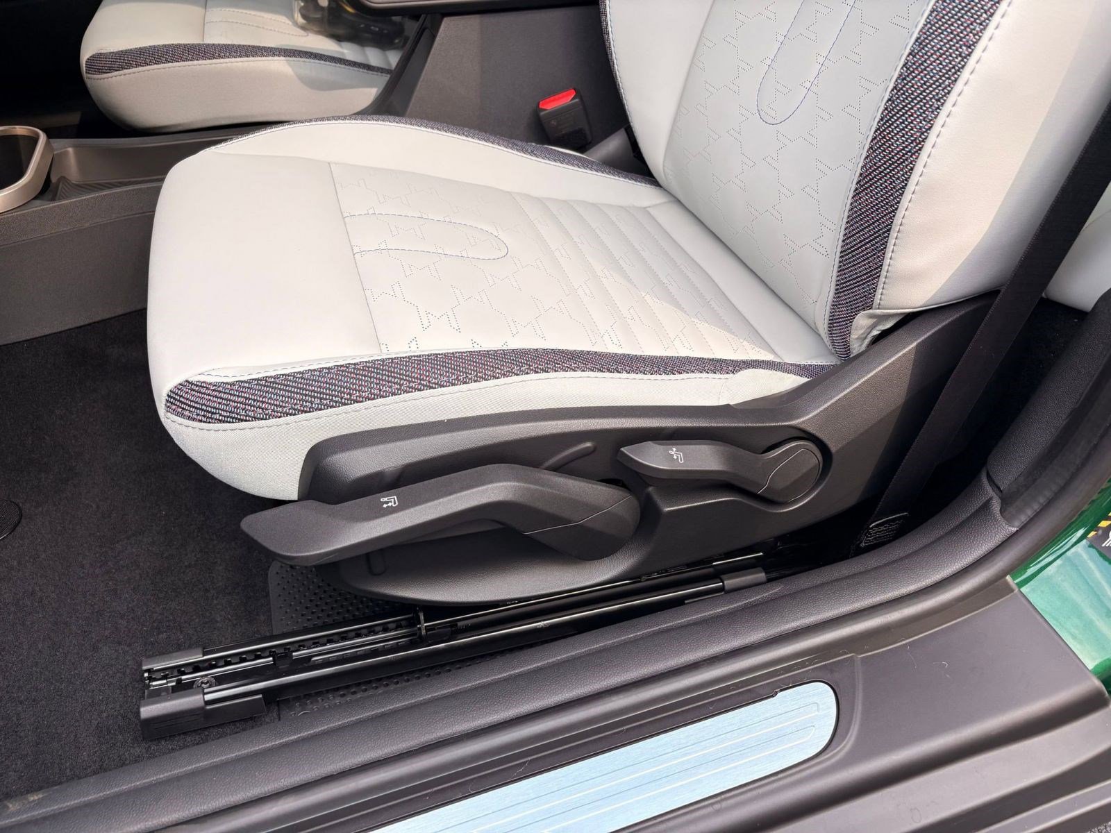 New 2026 MINI Cooper S image 13