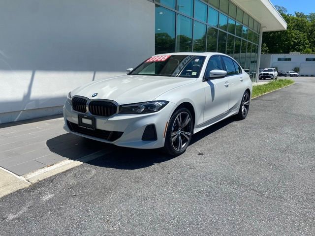 Used 2023 BMW 330i xDrive Sedan w/ Premium Package AWD/4WD image 3