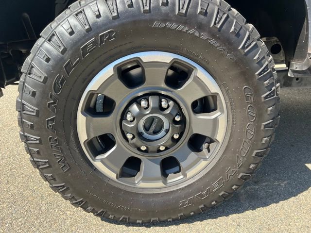 Used 2024 Ford F250 Platinum w/ Tremor Off-Road Package image 8