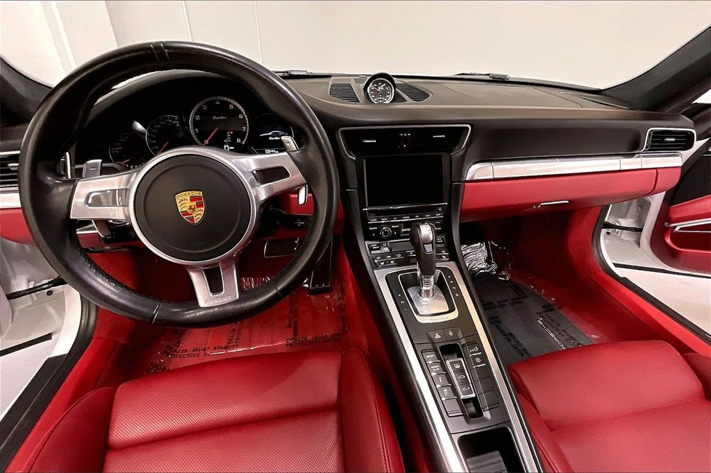 Used 2016 Porsche 911 Turbo image 22