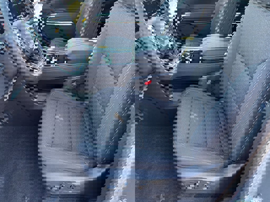 New 2026 Chevrolet Traverse LT image 11