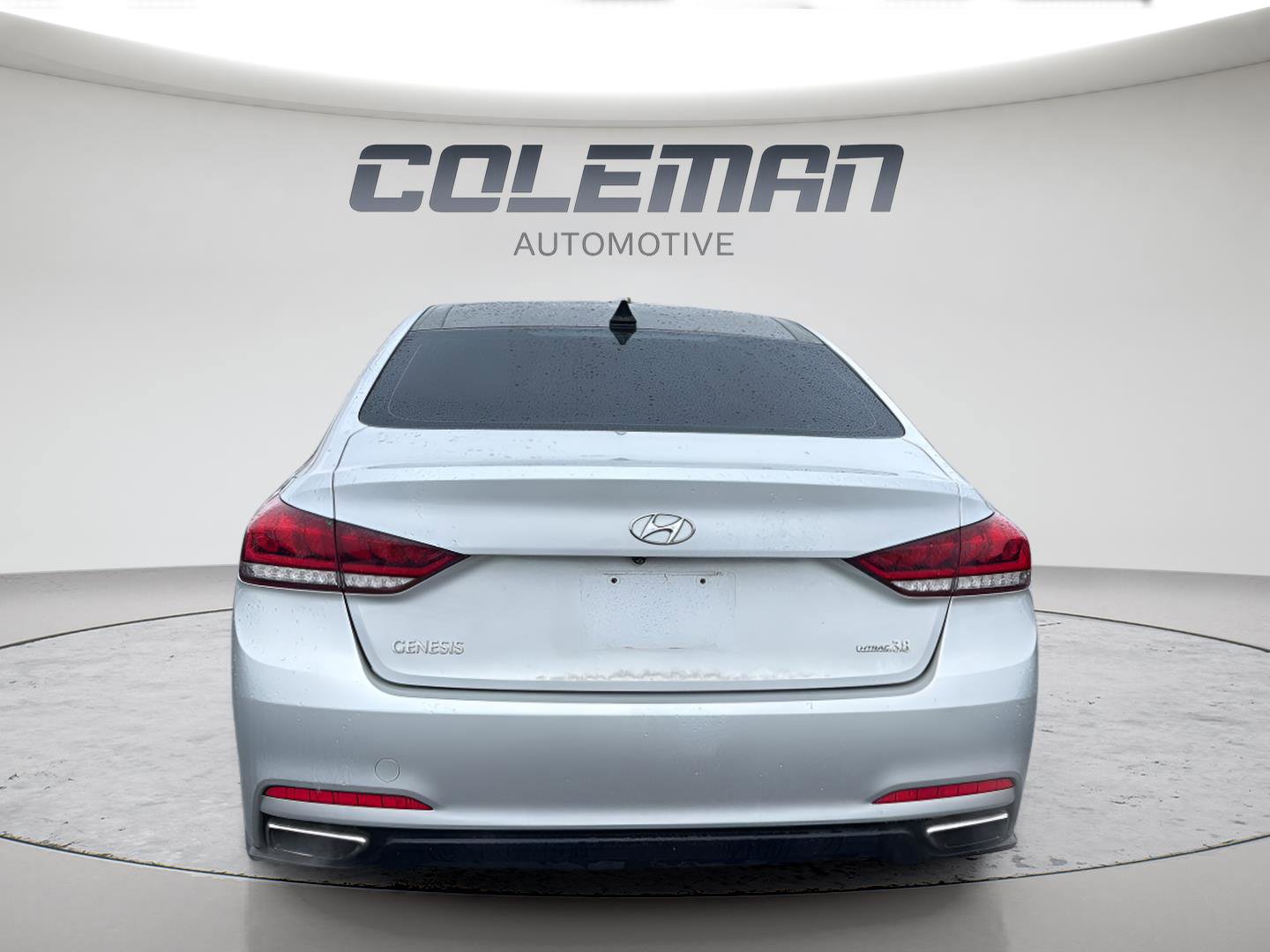 Used 2016 Hyundai Genesis 3.8 w/ Option Group 02 AWD/4WD image 4