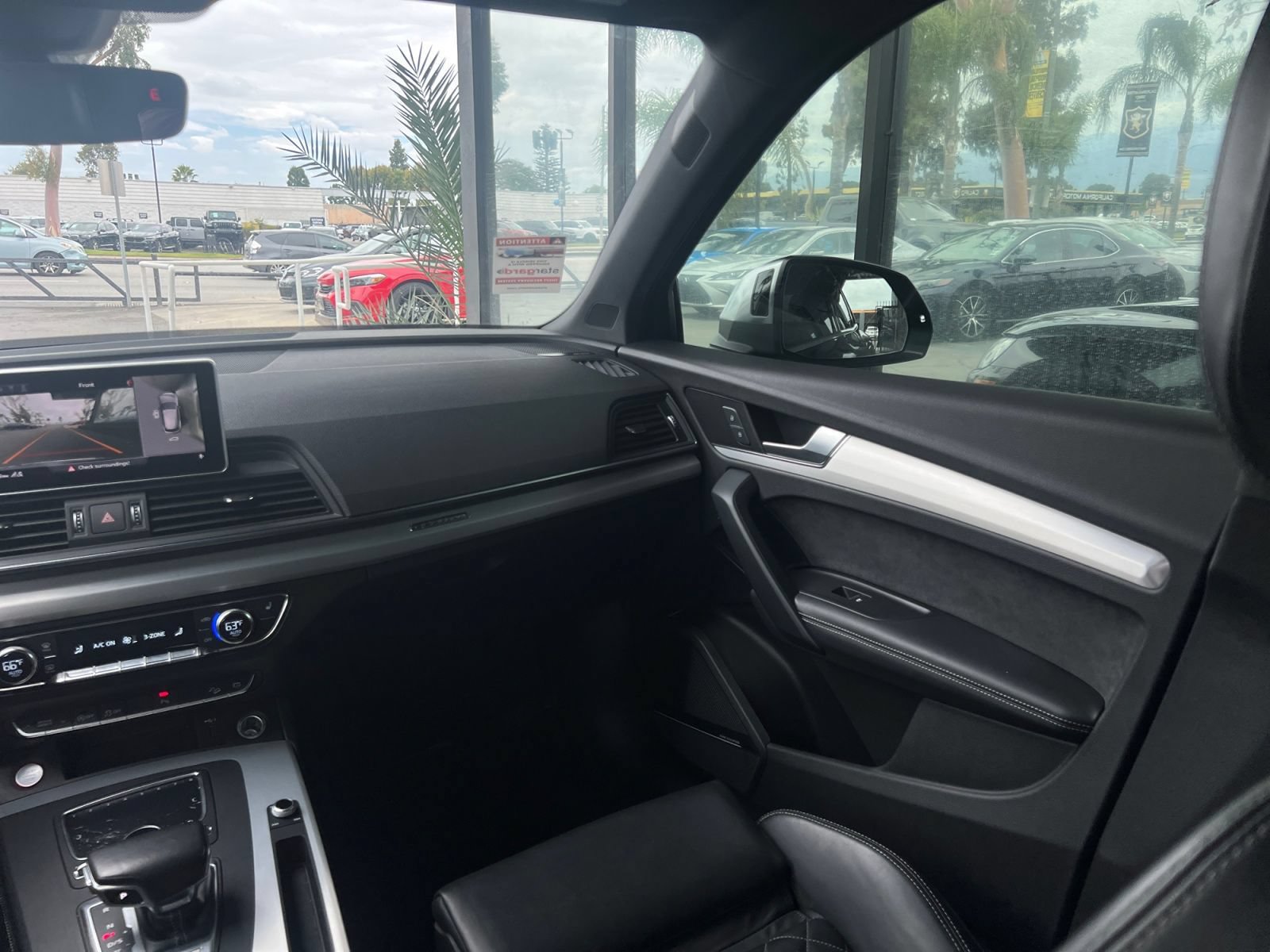 Used 2018 Audi SQ5 Prestige w/ Prestige Package AWD/4WD image 17