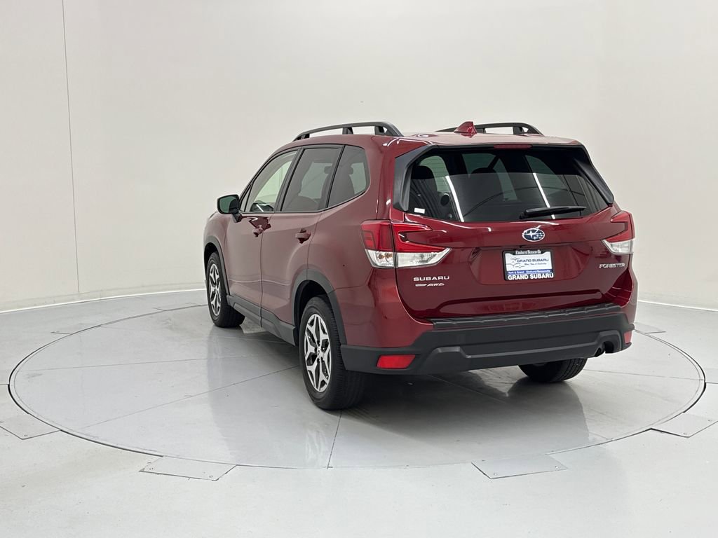 Certified 2023 Subaru Forester Premium image 3