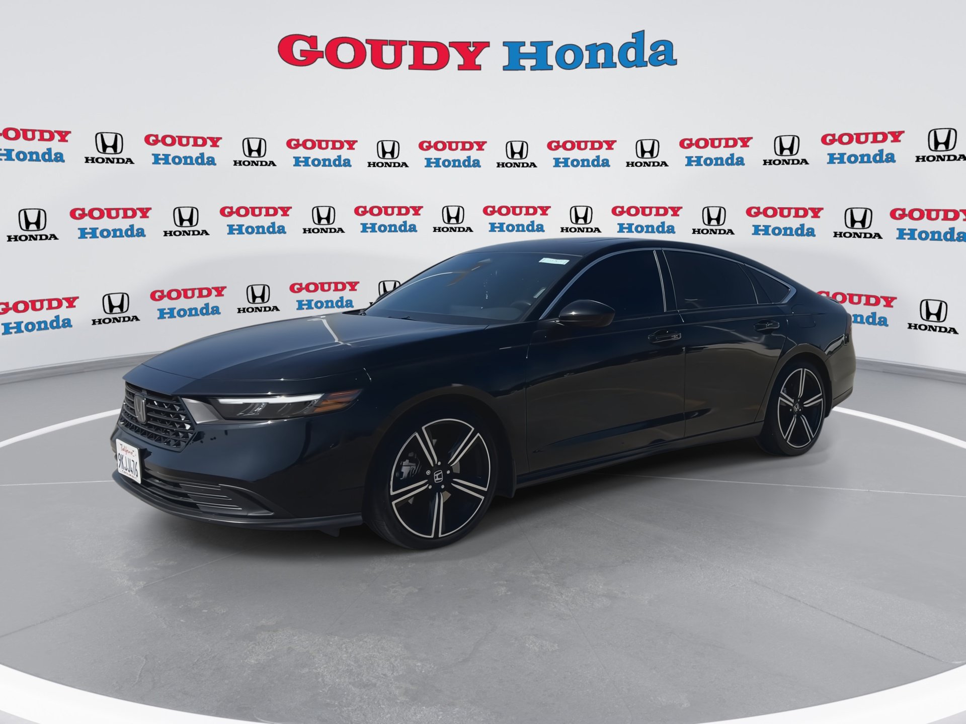 Used 2024 Honda Accord Sport image 4