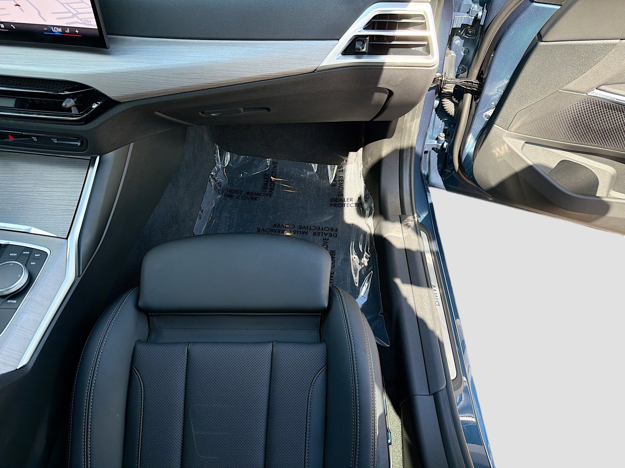 Used 2025 BMW 330i Sedan RWD image 18