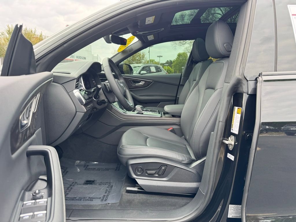 Used 2023 Audi Q8 Premium Plus w/ Premium Plus Package image 25