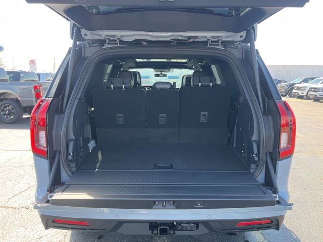New 2026 Ford Expedition Tremor image 7