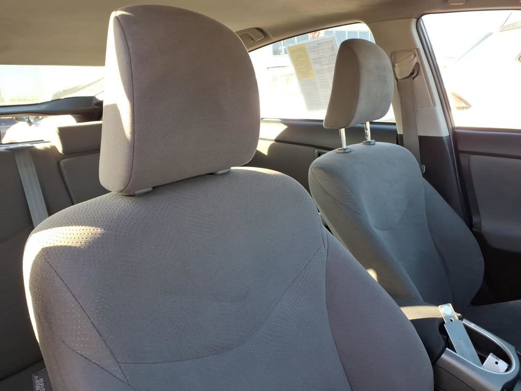 Used 2013 Toyota Prius Three w/ Solar Roof Pkg image 27