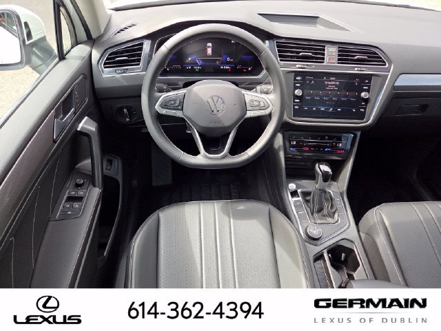 Used 2024 Volkswagen Tiguan SE AWD/4WD image 36