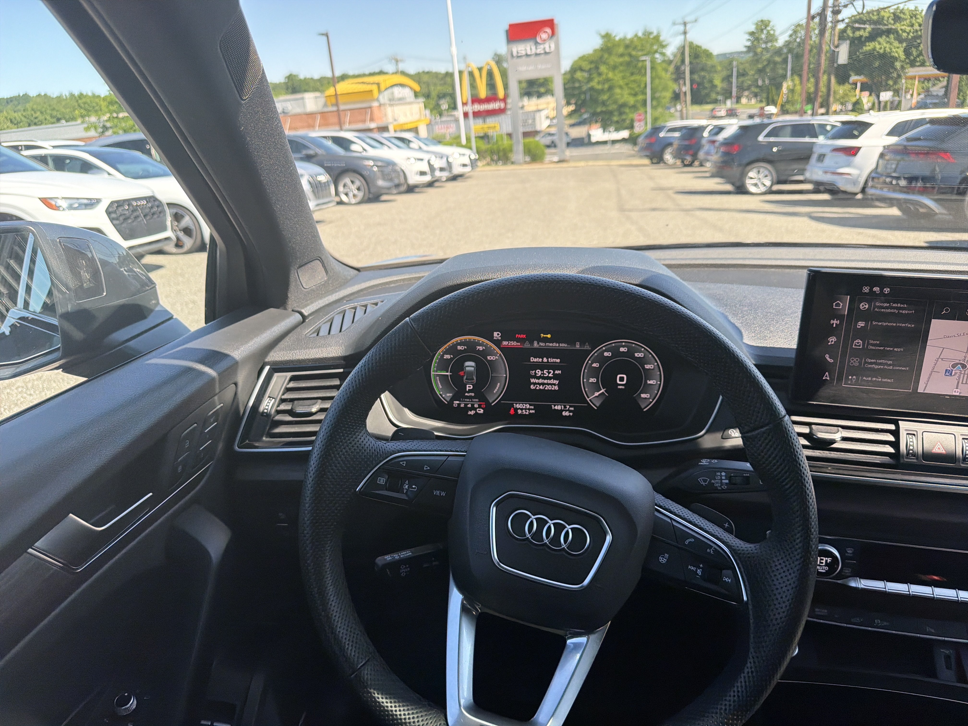 Certified 2025 Audi Q5 e Premium Plus w/ Premium Plus Package AWD/4WD image 9