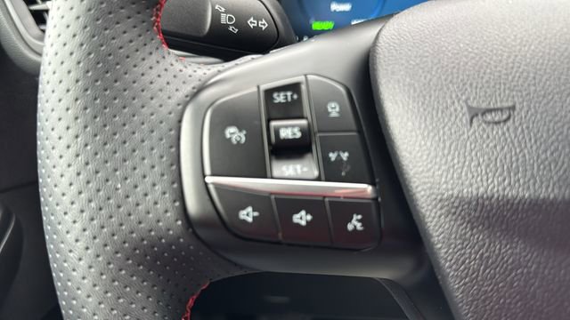 Used 2024 Ford Escape ST-Line Elite w/ Premium Technology Package image 17