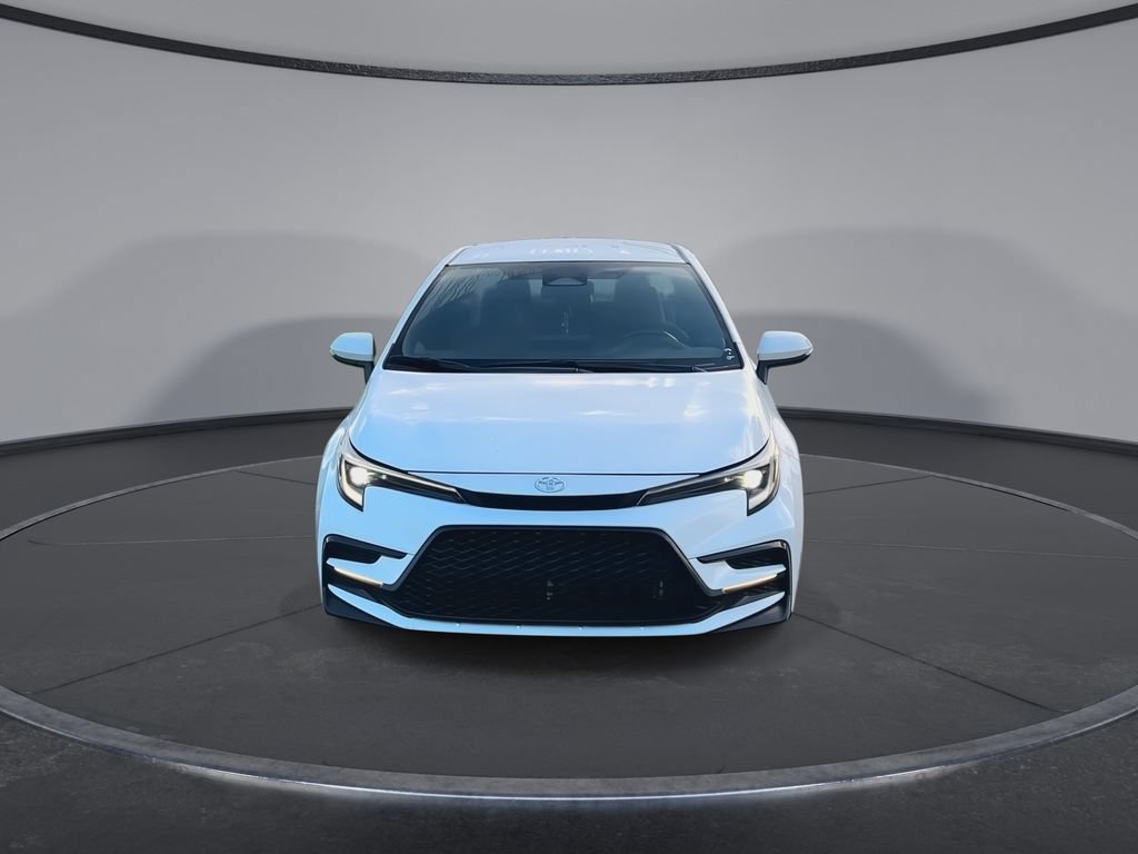 Used 2024 Toyota Corolla SE FWD image 3