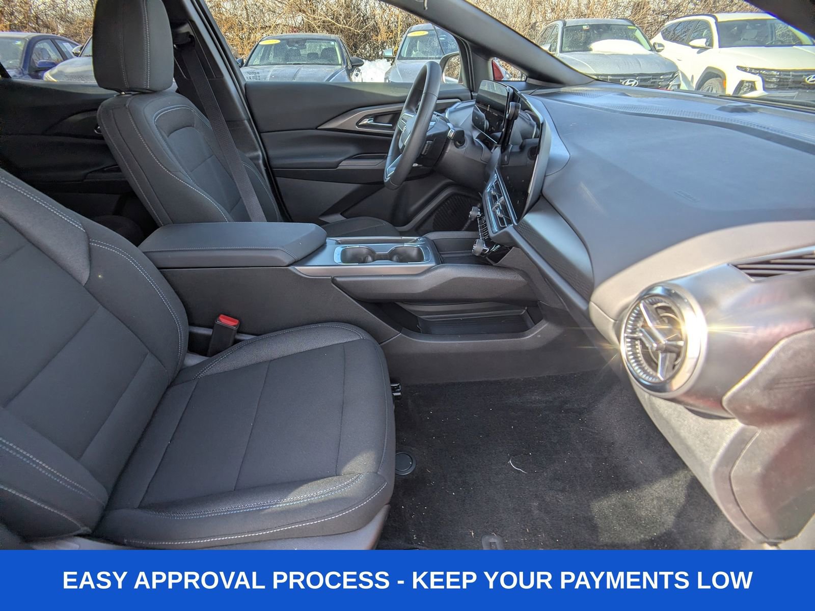 Used 2026 Chevrolet Equinox EV LT FWD image 15