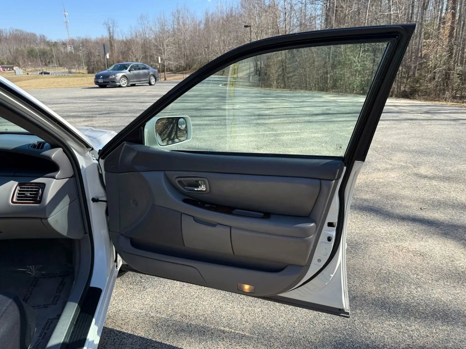 Used 2001 Toyota Avalon XL FWD image 14