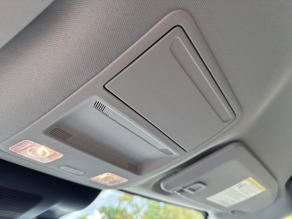 New 2025 Ford Maverick XLT w/ XLT Luxury Package image 24