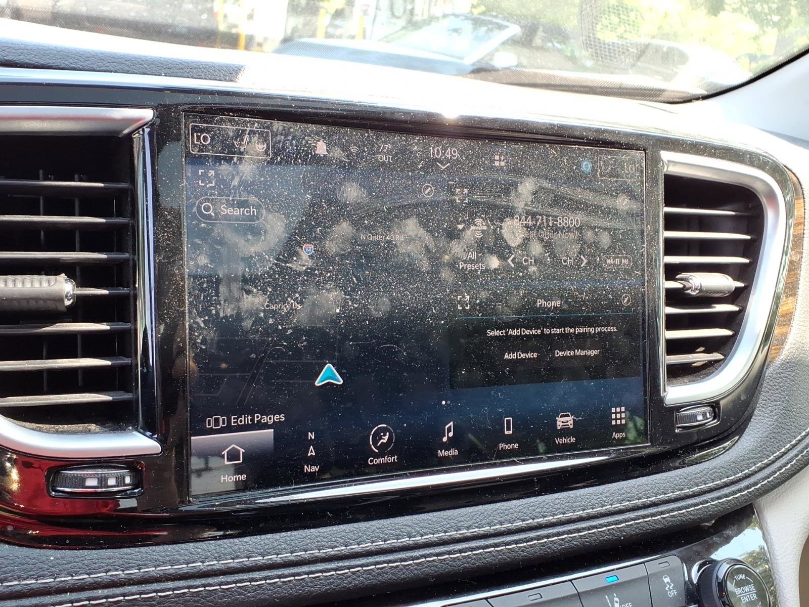 Used 2023 Chrysler Pacifica Limited FWD image 12