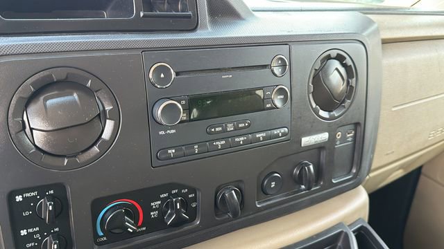 Used 2013 Ford E-150 and Econoline 150 XLT w/ XLT Premium Pkg image 13