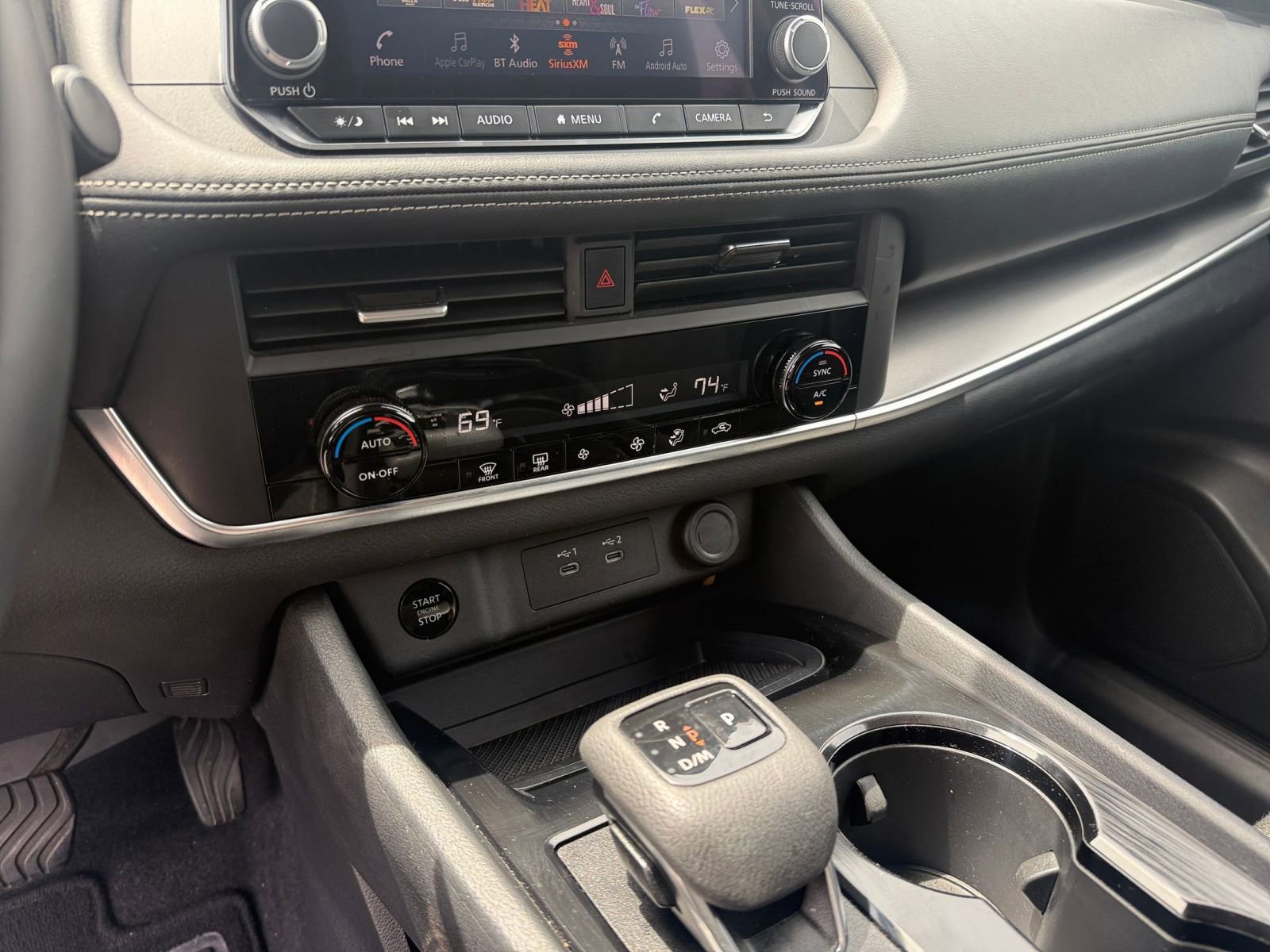 Used 2025 Nissan Rogue SV FWD image 17