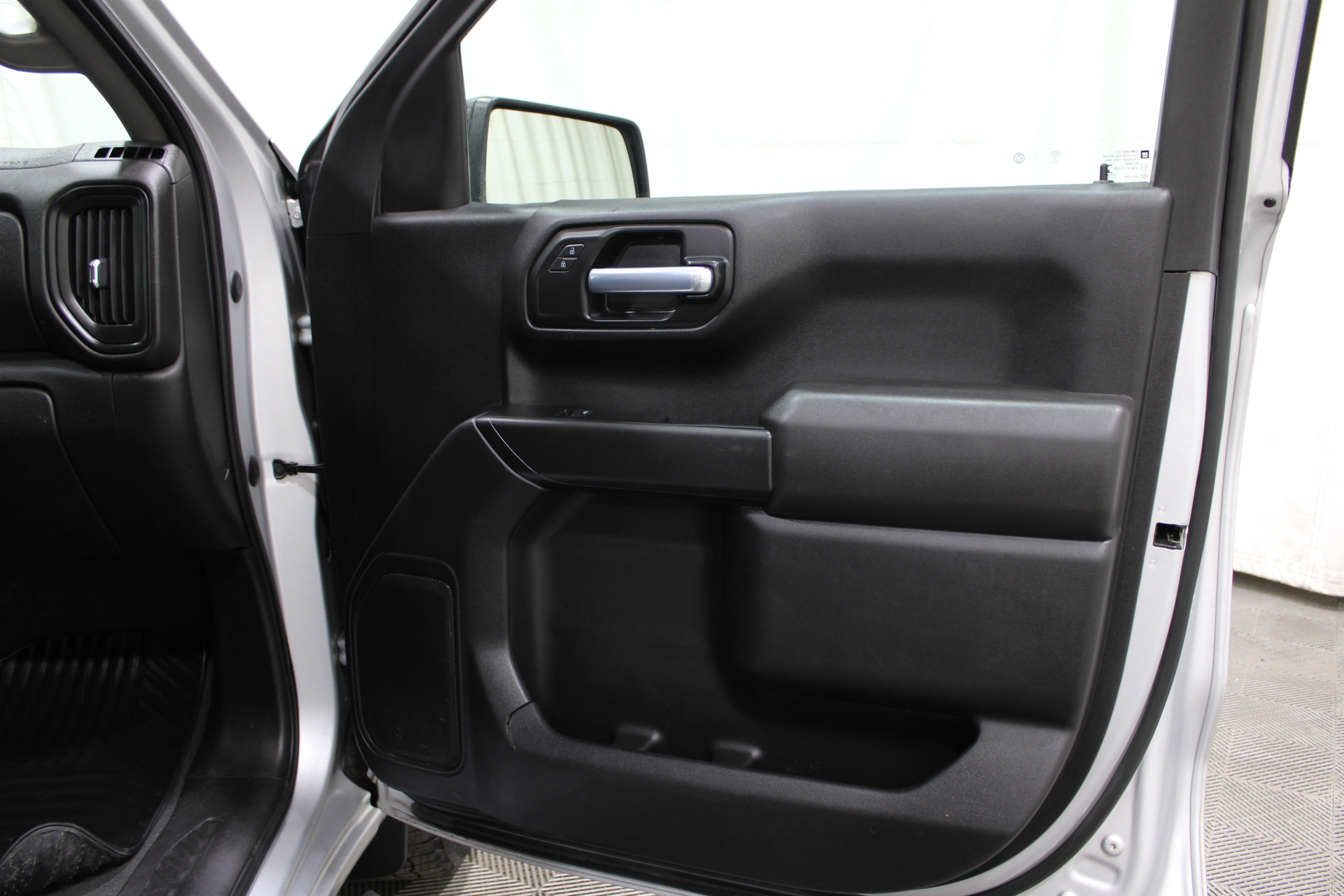 Used 2021 Chevrolet Silverado 1500 Custom w/ Rally Edition image 21