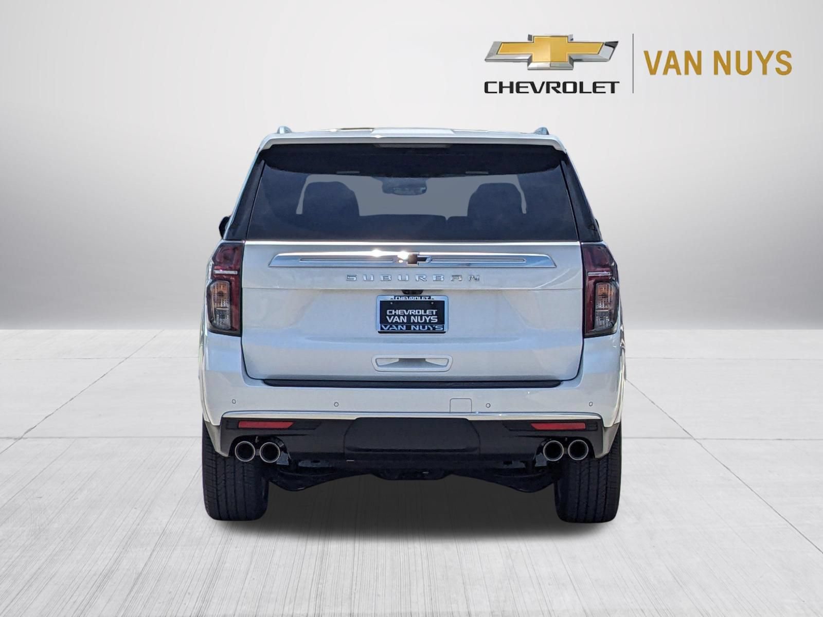 New 2023 Chevrolet Suburban High Country RWD image 5