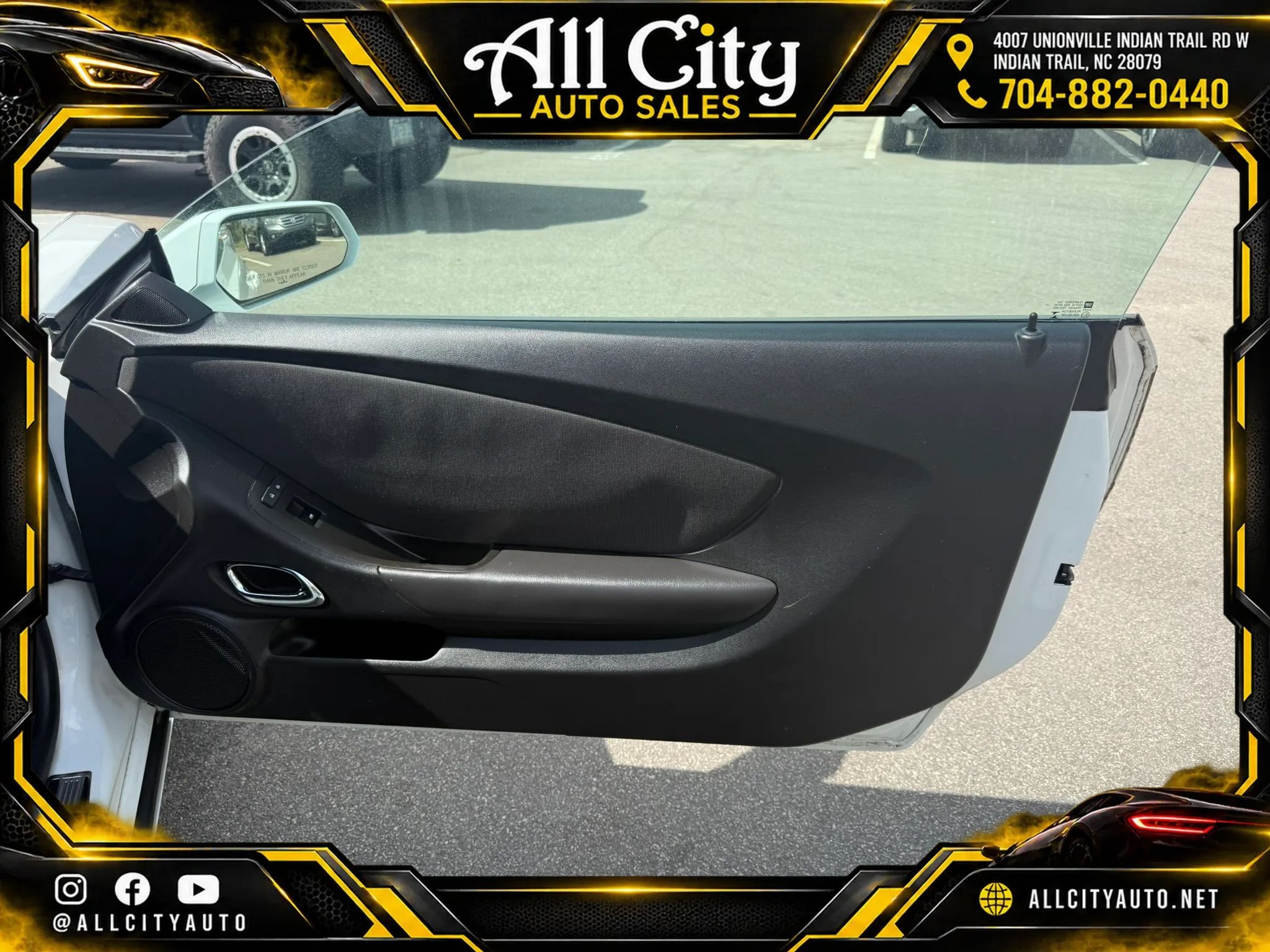 Used 2013 Chevrolet Camaro LT RWD image 18