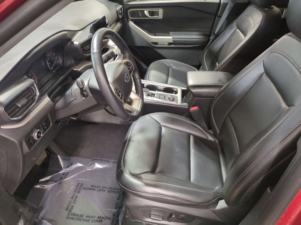 Used 2023 Ford Explorer XLT w/ Equipment Group 202A image 12