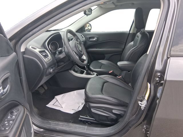 Used 2021 Jeep Compass Latitude w/ Sun and Sound Group AWD/4WD image 10