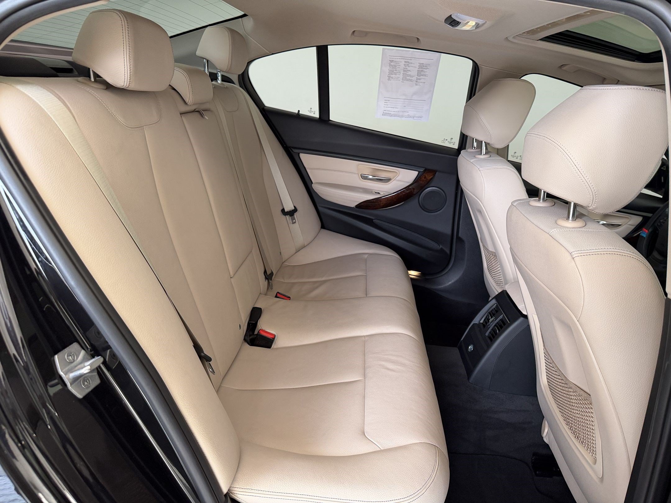 Used 2018 BMW 320i Sedan RWD image 31