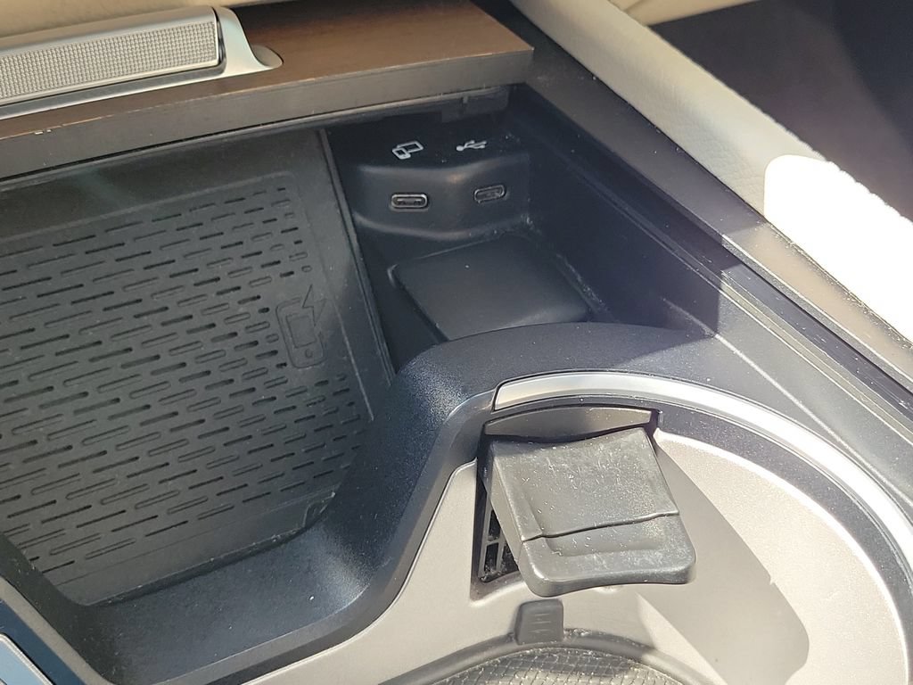 Used 2020 Mercedes-Benz GLE 450 4MATIC image 33