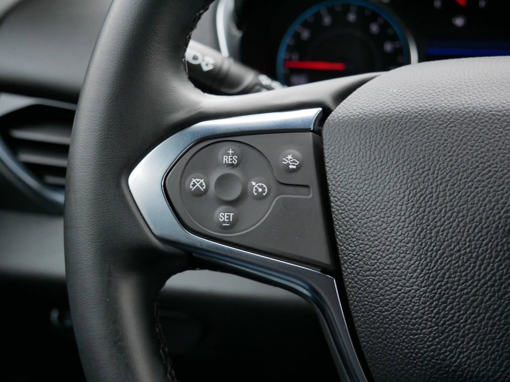 Used 2023 Chevrolet Traverse LT image 19