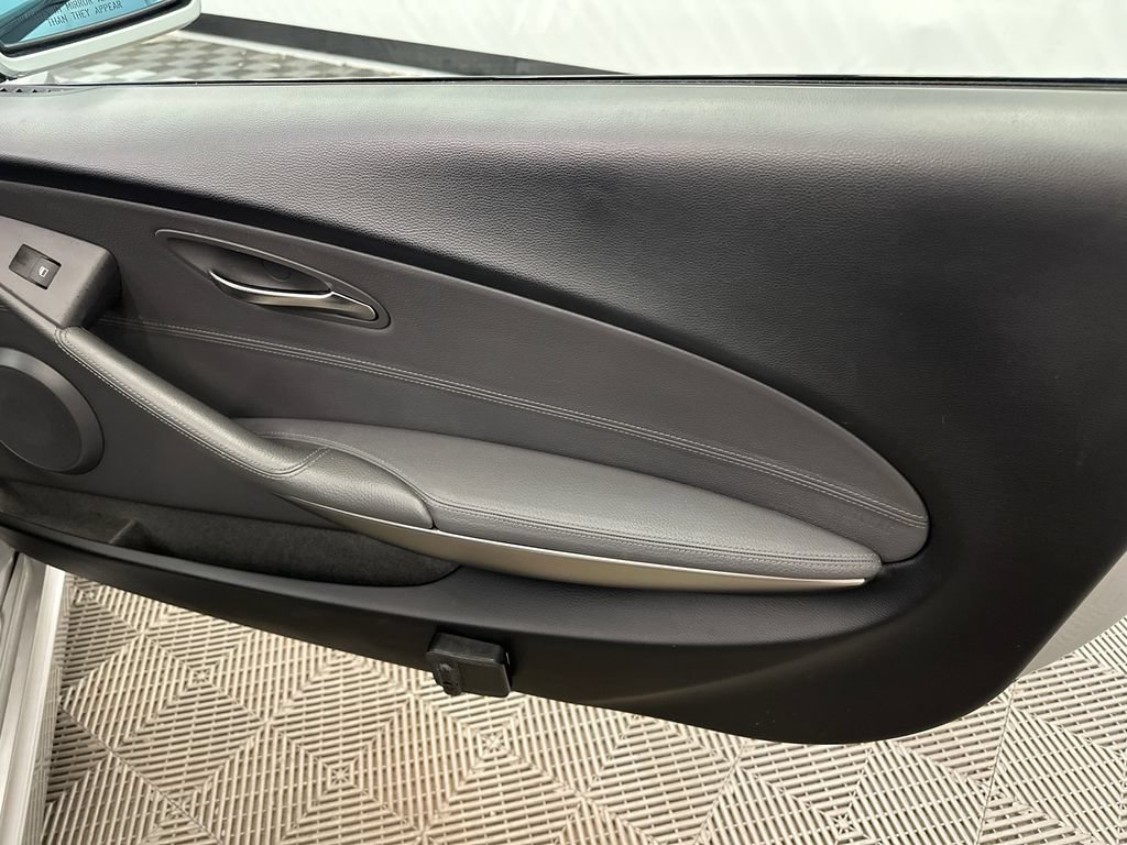 Used 2005 BMW 645Ci Convertible RWD image 15