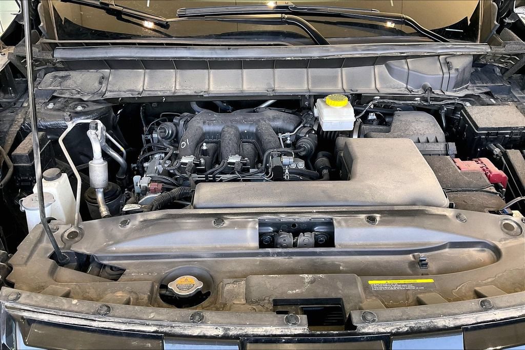 Used 2025 Nissan Pathfinder SV AWD/4WD image 10