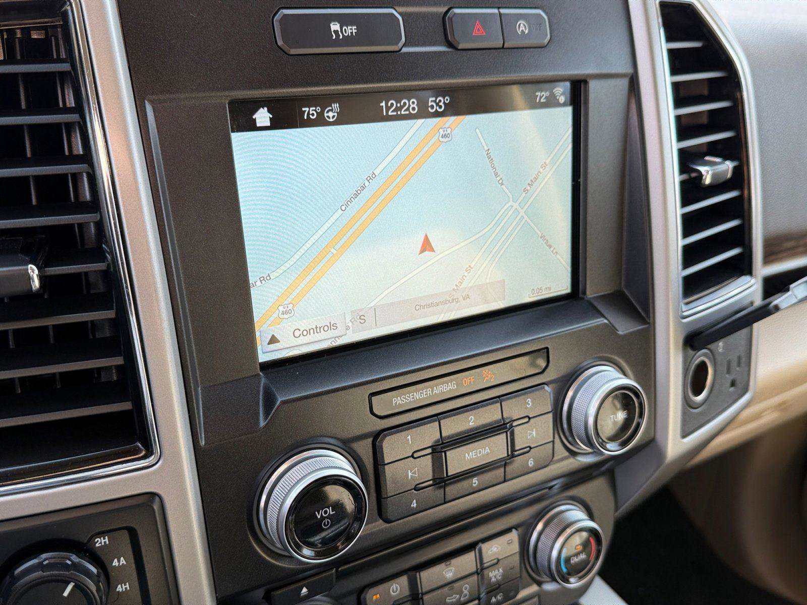 Used 2018 Ford F150 Lariat w/ Equipment Group 502A Luxury image 24