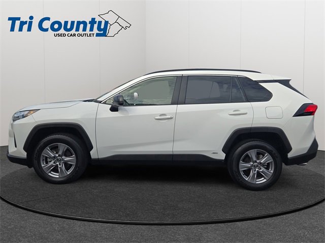 Certified 2025 Toyota RAV4 LE image 5