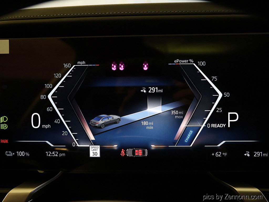 Used 2026 BMW i7 xDrive60 w/ Executive Package image 22