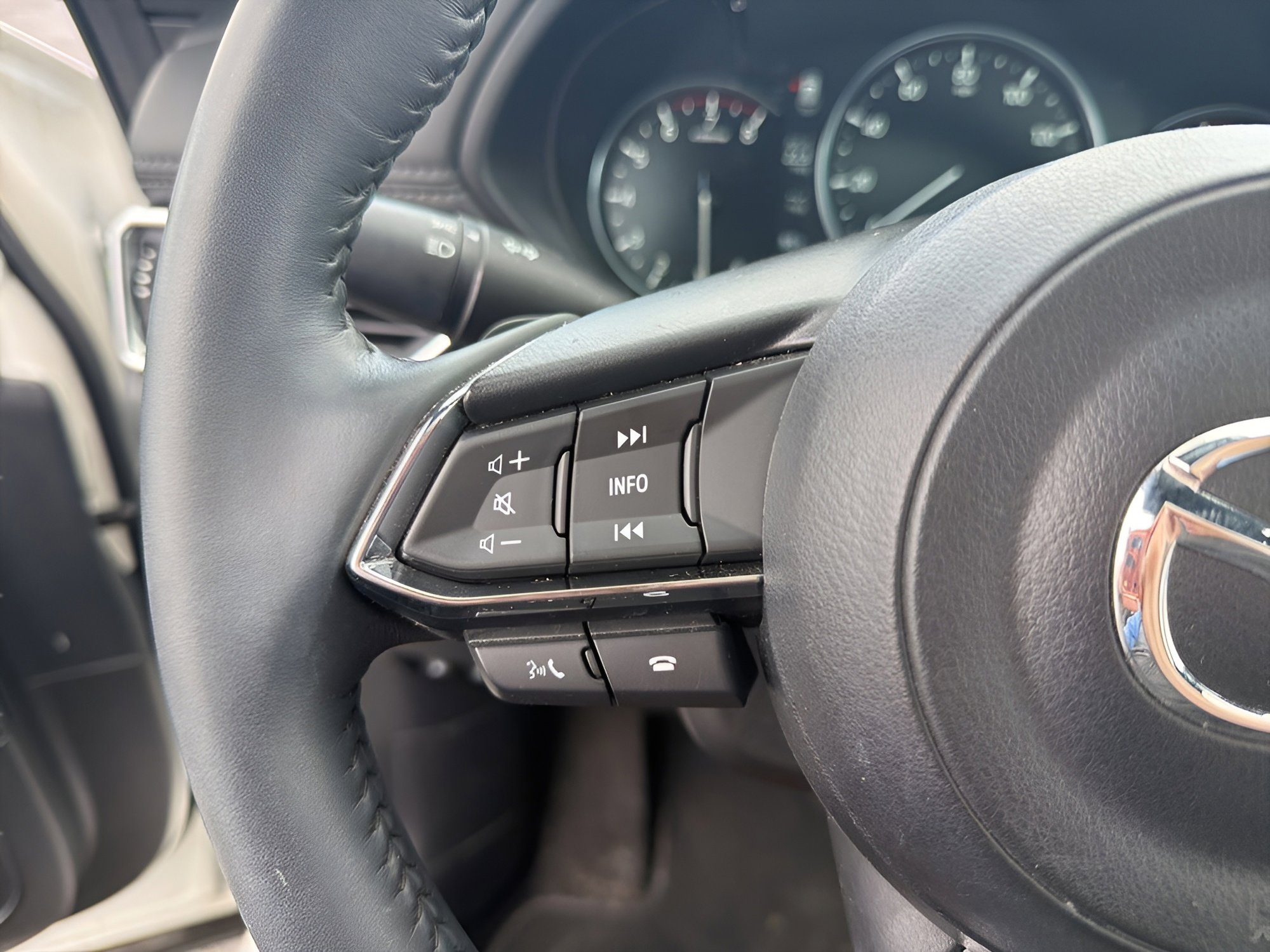 Used 2024 MAZDA CX-5 Carbon Edition image 14