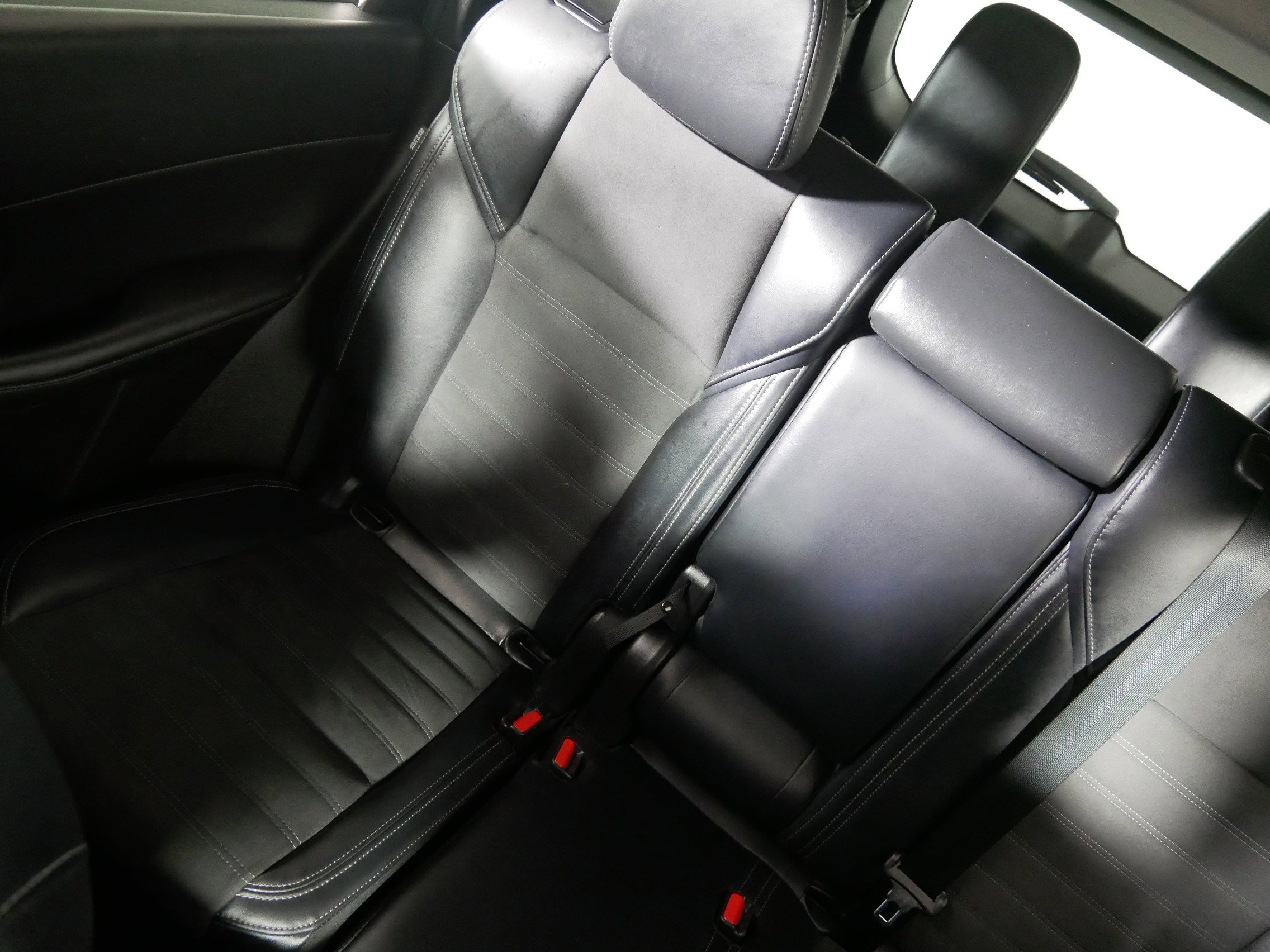 Used 2024 Mitsubishi Outlander SE image 12