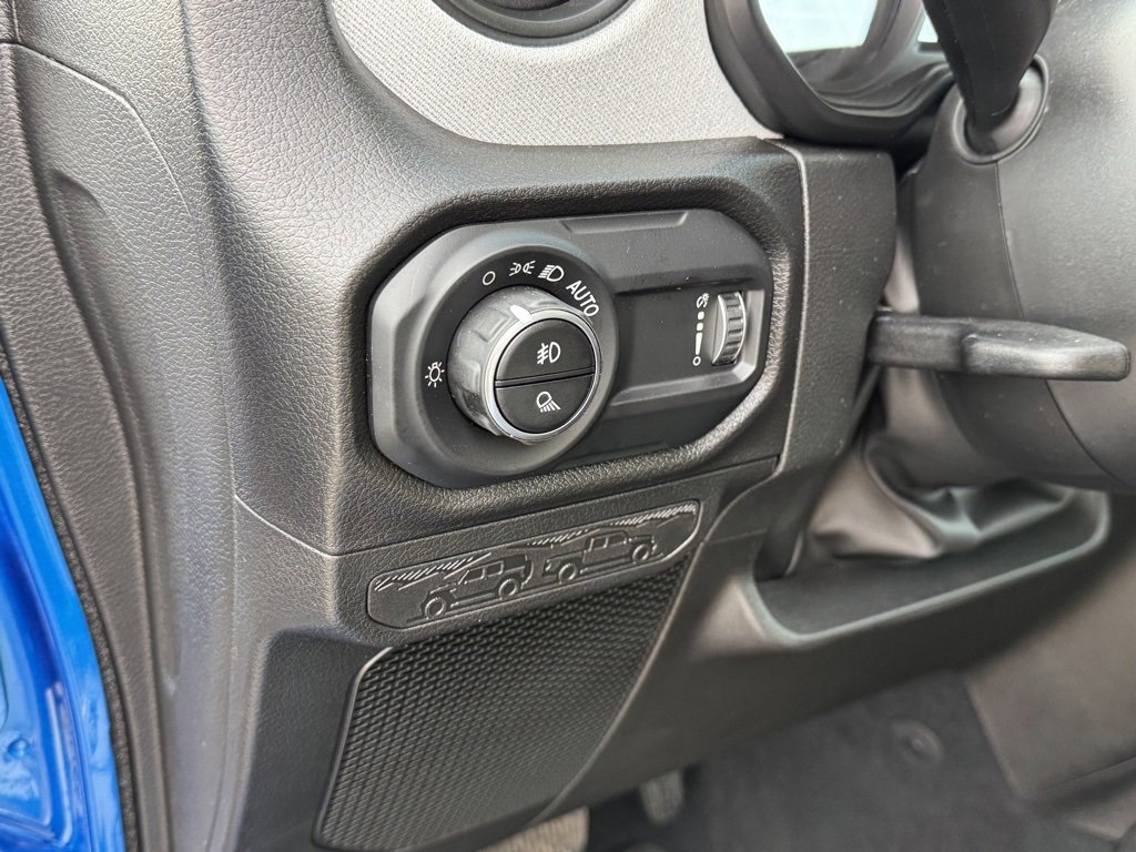 New 2025 Jeep Gladiator Sport image 17