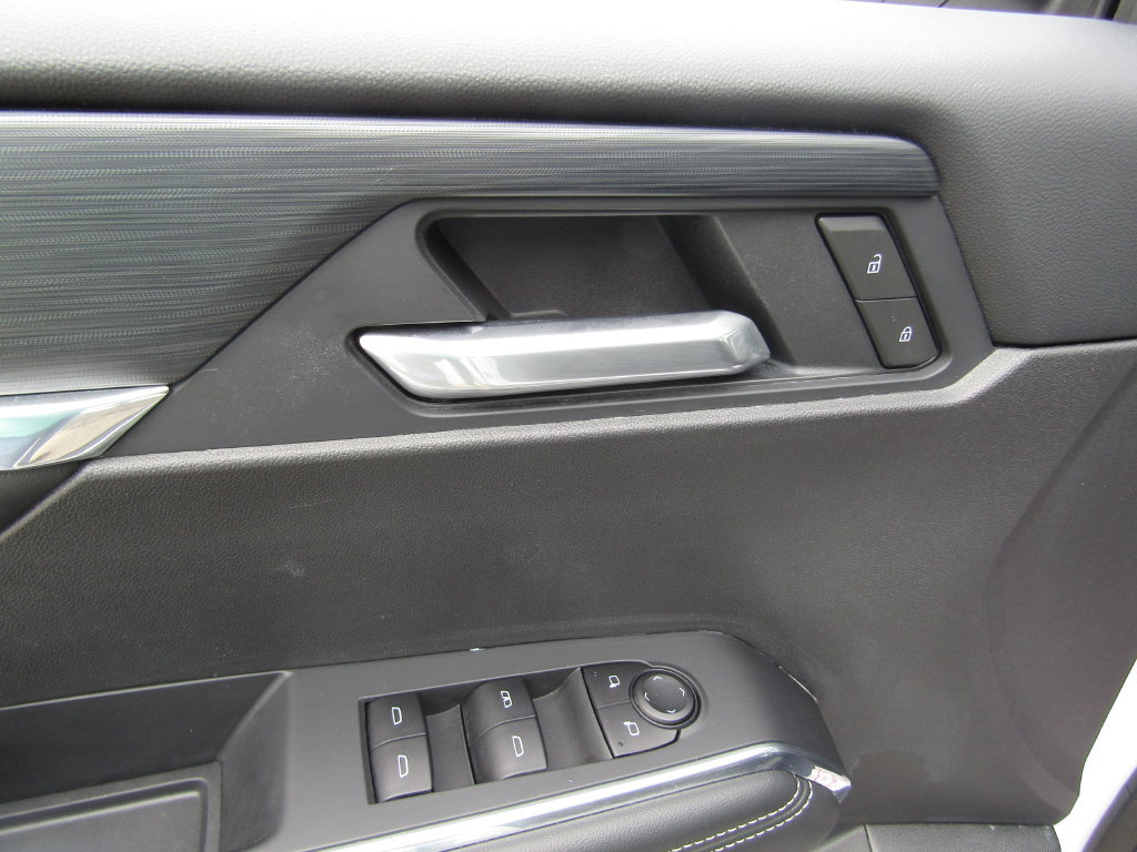 Used 2025 GMC Acadia Elevation AWD/4WD image 28