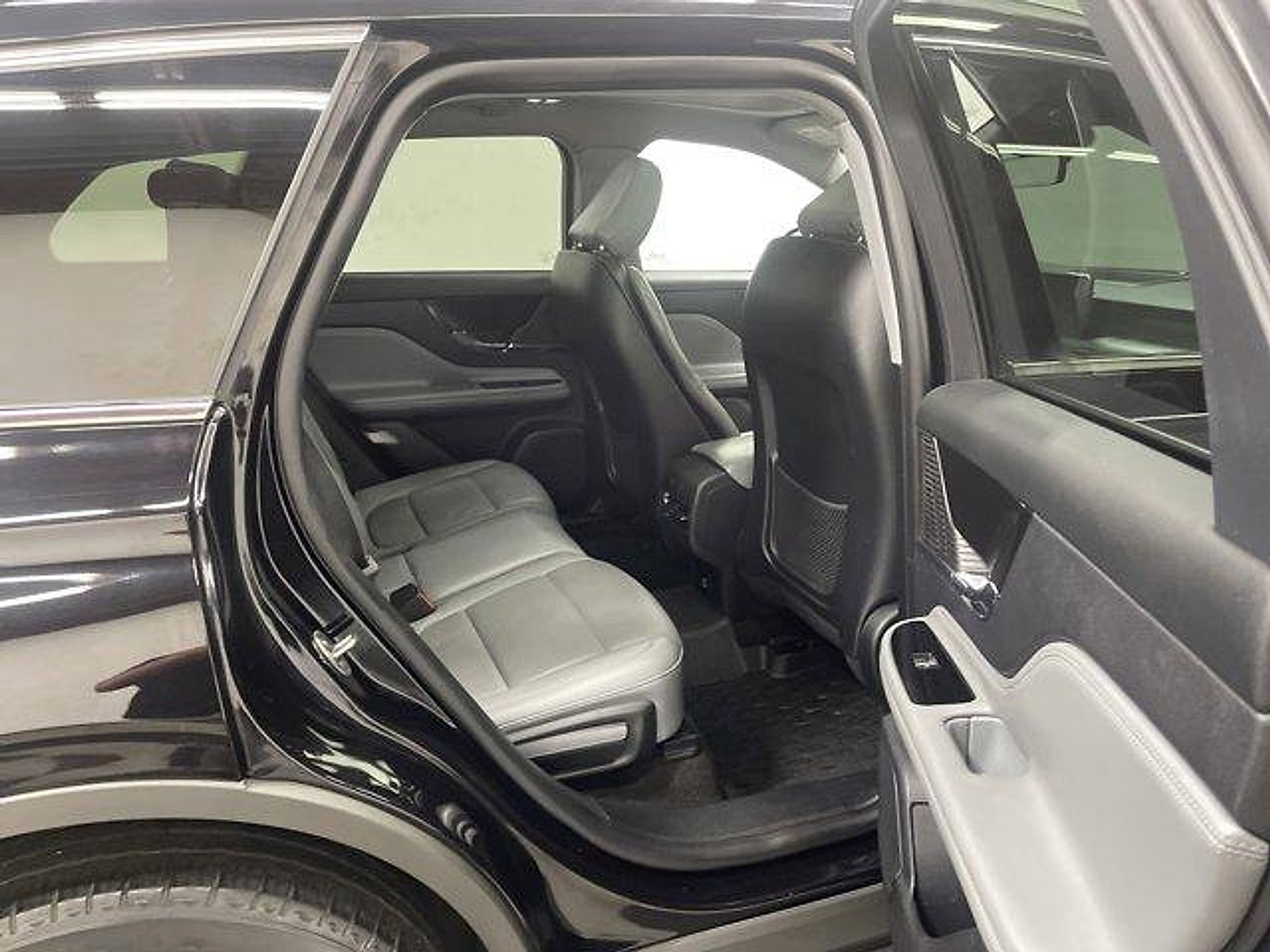 Used 2022 Lincoln Corsair Reserve w/ Elements Package AWD/4WD image 15