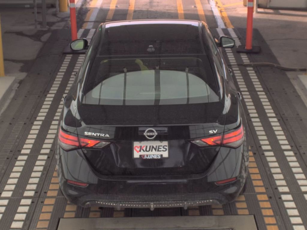 Used 2024 Nissan Sentra SV image 27