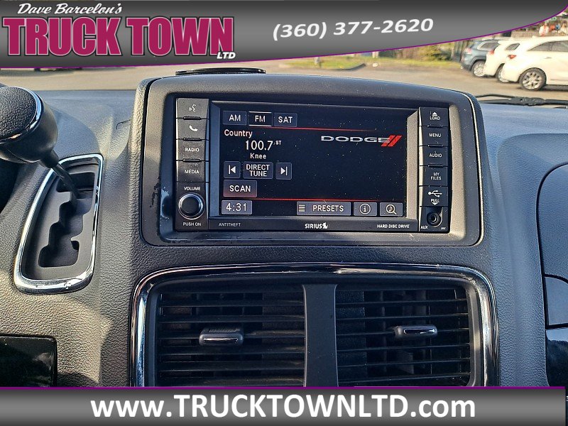 Used 2016 Dodge Grand Caravan SE image 21